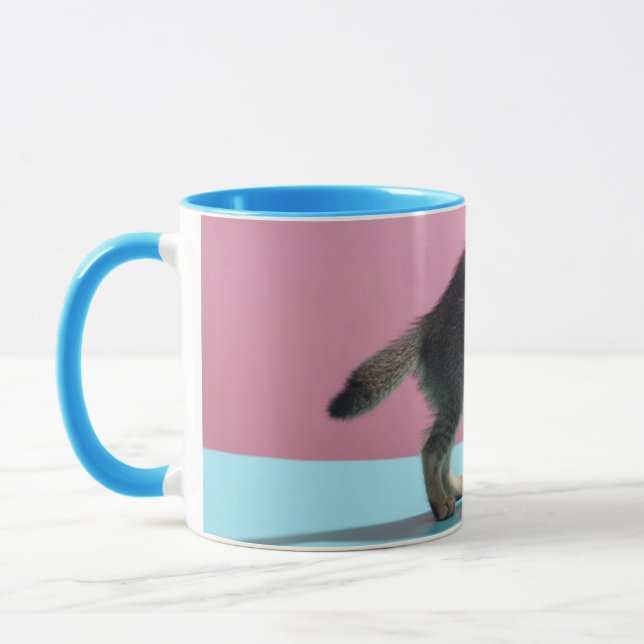 Mug Animaux de bébés cutest | Kitten En regardant le b (Gauche)