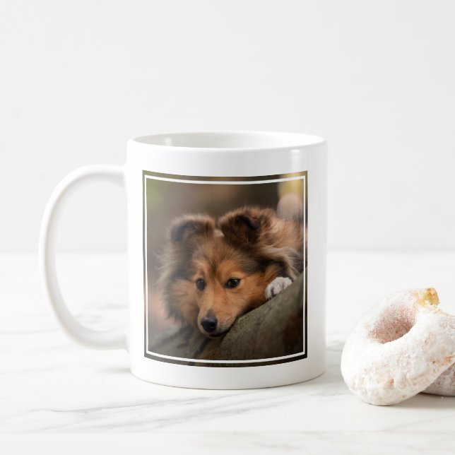 Mug Animaux de bébés cutest | Shetland Sheepdog Puppy (Avec donut)