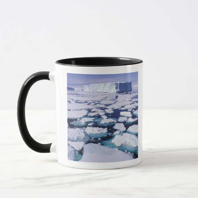 Mug Antarctique, Écoulement de glace. (Gauche)