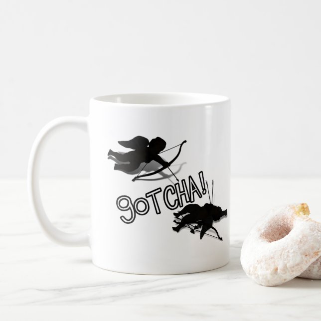 Mug Anti-Valentine - 'GOTCHA' Cupid's Duel (Avec donut)