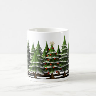Mug Arbre de Noël décoré dans une forêt paisible