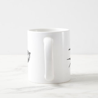 Mug autocollant de faucon en blanc