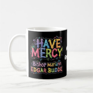 Mug Ayez pitié : L'impact de l'évêque Mariann Edgar Bu