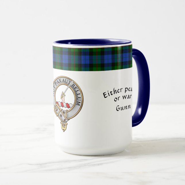 Mug Badge de clan d'armes Tartan & Motto (Devant droit)