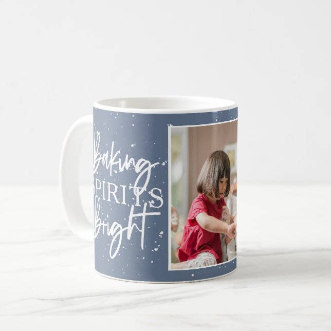 Mug Baking Spiritueux Bleu Clair Photo de vacances (Devant gauche)