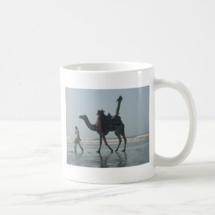 Mug Balade en chameaux tribaux : Marée matinale Sables