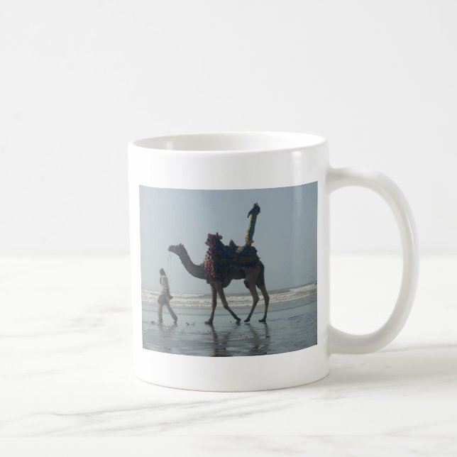 Mug Balade en chameaux tribaux : Marée matinale Sables (Droite)
