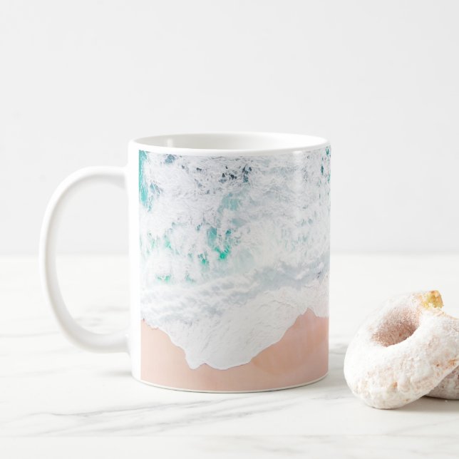 Mug Balades sur la plage et sable rose photo nautique (Avec donut)