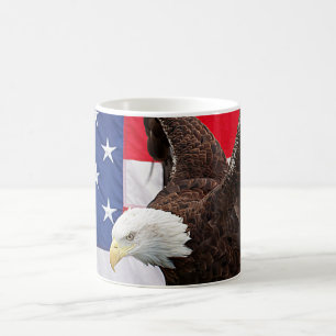 Mug Bald Eagle avec le drapeau américain
