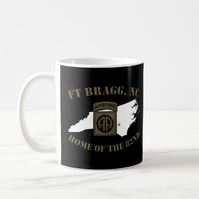 Mug Base militaire de Fort Bragg - Armée de terre Post (Gauche)