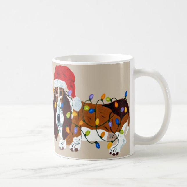 Mug Basset embrouillé dans des lumières de Noël (Droite)