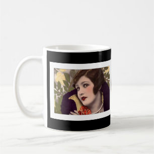 Mug Beauté victorienne en manteau violet