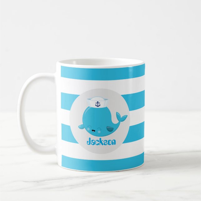 Mug Bébé bleu baleine de plage ajouter nom monogramme  (Gauche)