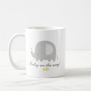 Mug Bébé d'éléphant mignon en route + année de naissan