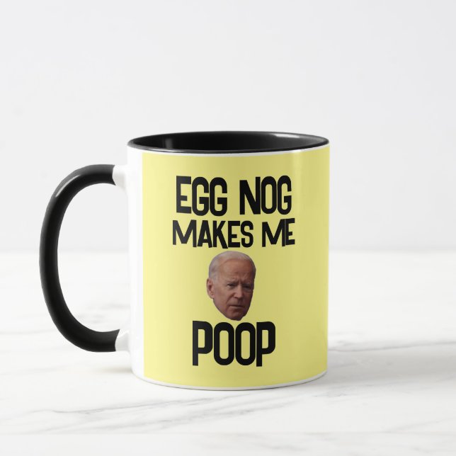 MUG BIDEN FUNNY CHRISTMAS EGG NOG ME FAIT POOP CAFÉ (Gauche)