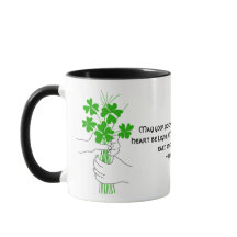 Bienheureuse irlandaise avec quatre feuilles de bo
