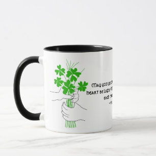Mug Bienheureuse irlandaise avec quatre feuilles de bo