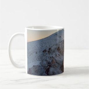 MUG BIG ROCK FORMATIONS COVERED WITH SNOW