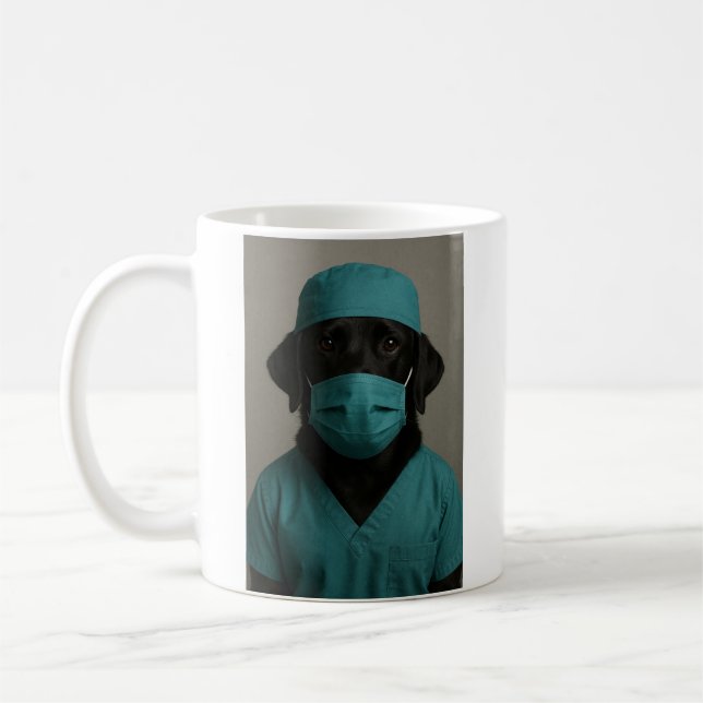 Mug Black Lab in Scrubs (Gauche)