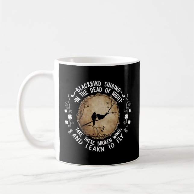 Mug Blackbird Chante Dans La Mort D'Animaux De Nuit (Gauche)