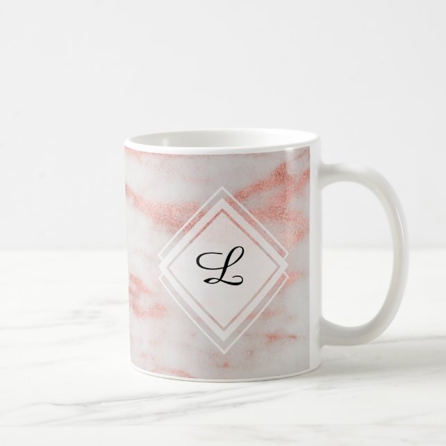 Mug Blanc et initiale rose de monogramme de marbre (Droite)