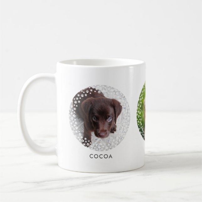 Mug Blanc Flurry de trois chiens de pattes Noël (Gauche)