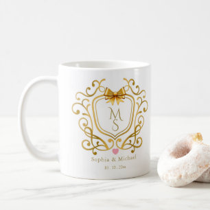 Mug Blason de monogramme doré élégant Mariage personna
