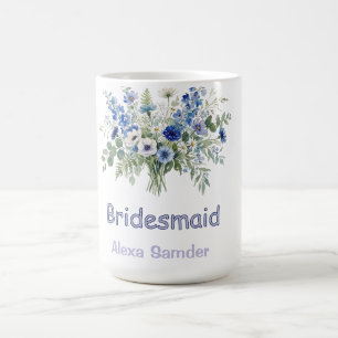 Mug bleu blanc floral demoiselle d'honneur nom violet