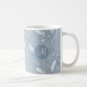 Mug bleu poussiéreux plumes de bouho fleurs cachemire 
