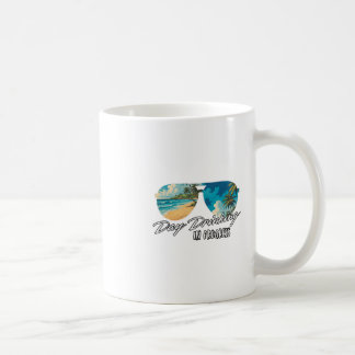 Mug Boire la journée en cours Drôle de vacances en sol