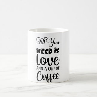 Mug Boisson Emblématique et Réconfortante dans une tas