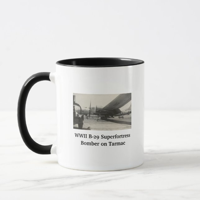 Mug Bombe B-29 2ème guerre mondiale sur Tarmac Photo M (Gauche)