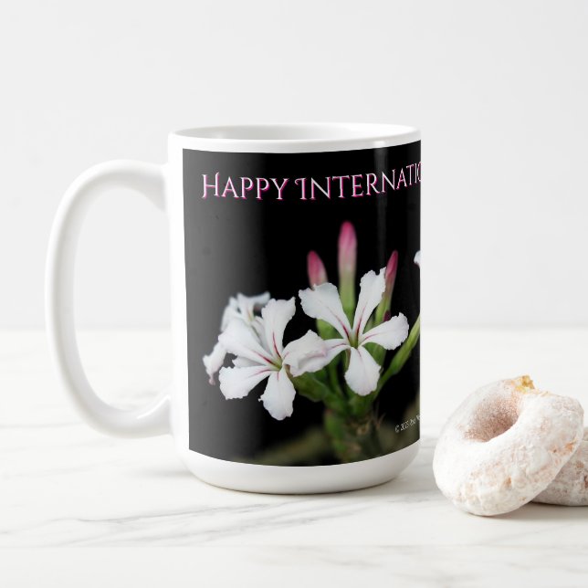 Mug Bonne Journée des Femmes 2025 par RoseWrites (Avec donut)