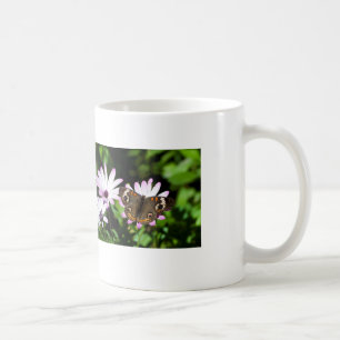 Mug Boukeye papillon sur les fleurs violettes