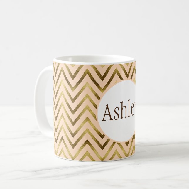 Mug Broche Chevron Peach & Gold personnalisée (Devant gauche)