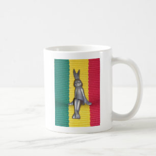 Mug Bunny à Rasta Couleurs : Une touche d'art Super