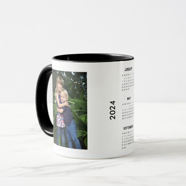 Mug Calendrier Photo personnalisée 2024 (Devant gauche)