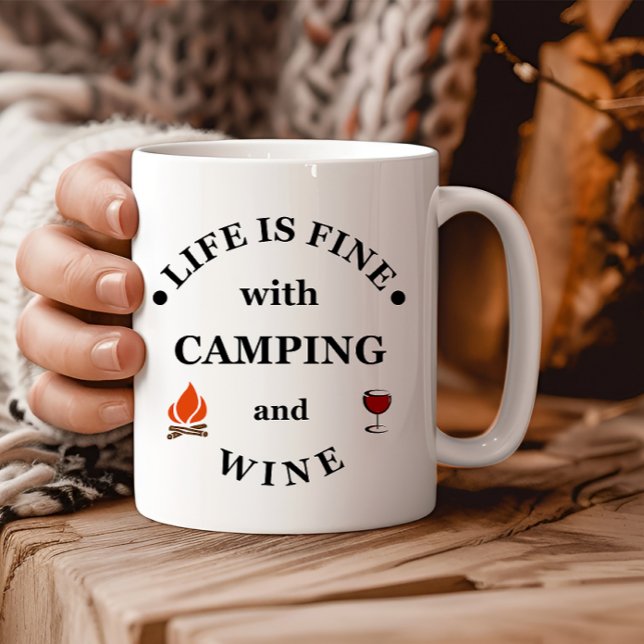 Mug Camping de fond et les paroles de vin (Créateur téléchargé)
