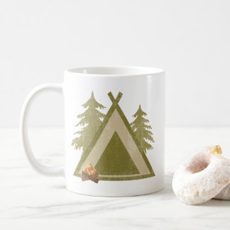 Mug Camping En Périphérie Dans La Nature