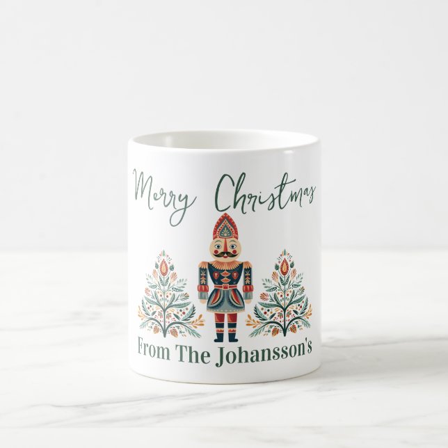 Mug Casse-noisette scandinave Nom personnalisé Noël (Centre)