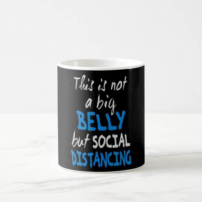 Mug Ce n'est pas un gros ventre mais une distance soci (Centre)