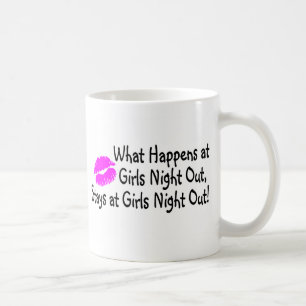 Mug Ce qui se produit la nuit filles reste aux filles