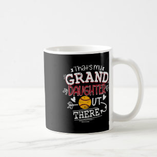 Mug C'est ma petite-fille là-bas Softll Grand-mère F