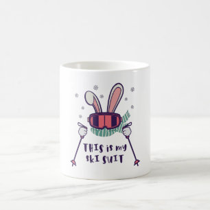 Mug C'est mon lapin de ski en combinaison de ski avec