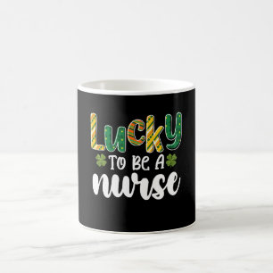 Mug Chanceux d'être une infirmière Saint-Patrick