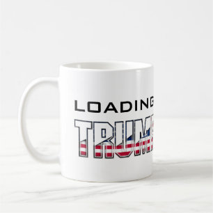 Mug Chargement de Trump 2020 USA Election Typography
