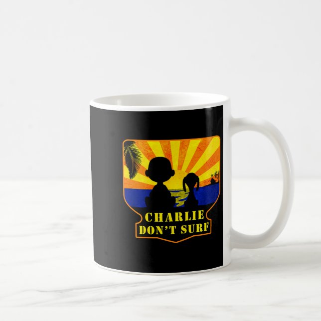 Mug Charlie Don't Surf _ Funny Movie Premium  (Droite)