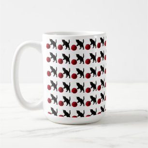 Mug Chat silhouette noire, avec boule de laine rouge (