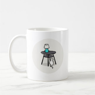 Mug Chat sous la boîte de table