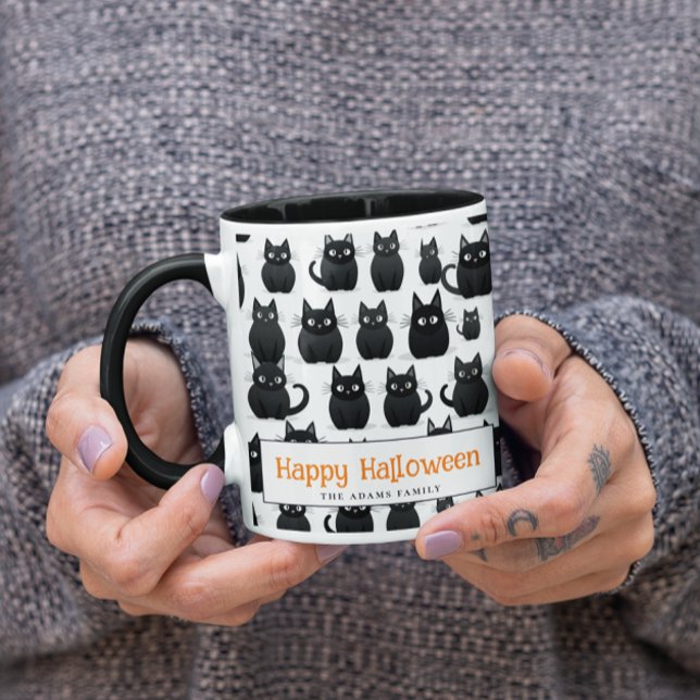 Mug Chats noirs Nom personnalisé Bonne Halloween (Créateur téléchargé)